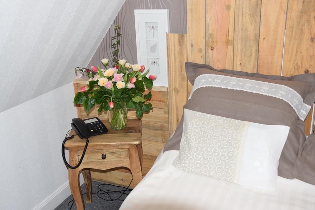 Le Petit Relais 호텔 Calès 객실 사진