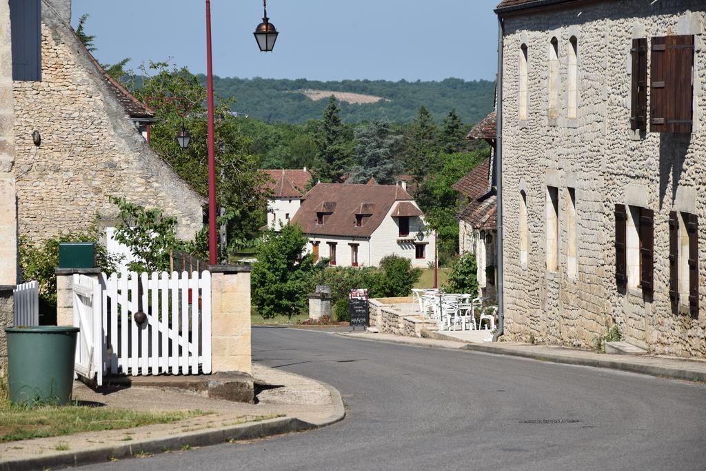 Le Petit Relais 호텔 Calès 외부 사진